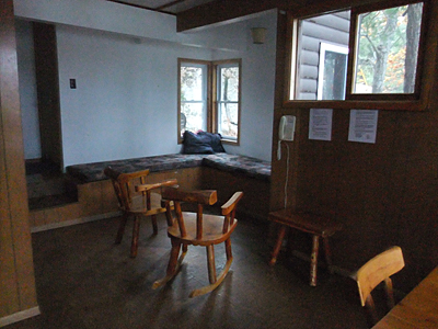 Rusty's Cabin: interior